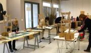 Image illustrant Stage de fabrication de mobilier en carton